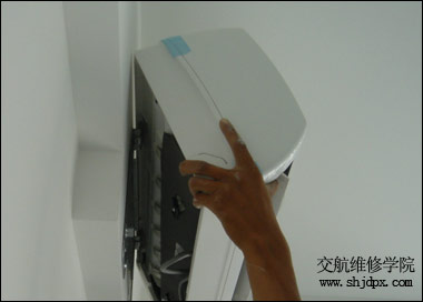 空调主控继电器损坏检修方法