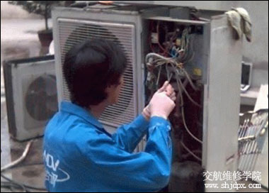 怎样维修空调电控系统故障